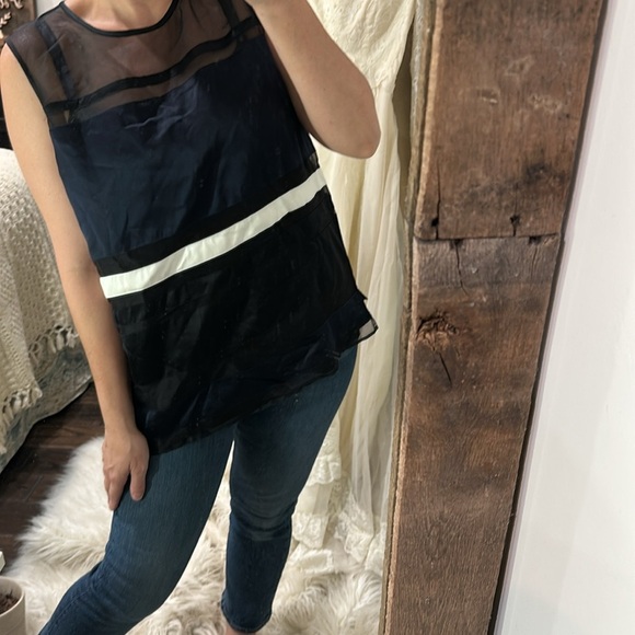 St. John Black and blue Top size large silk fabric - Picture 4 of 8